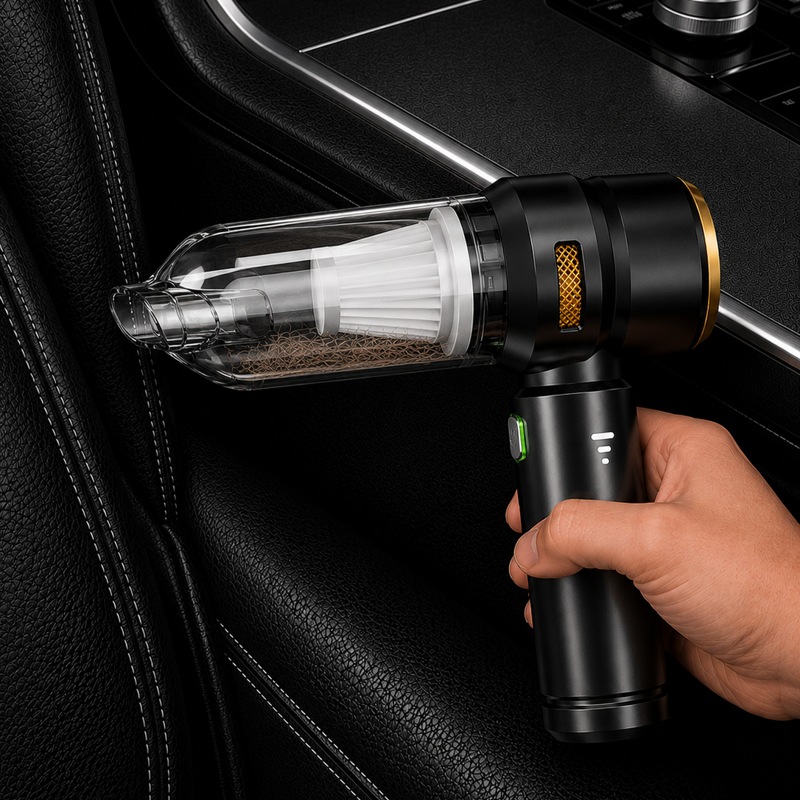 Aspirateur voiture finition Ultra argent et noir en utilisation dans habitacle