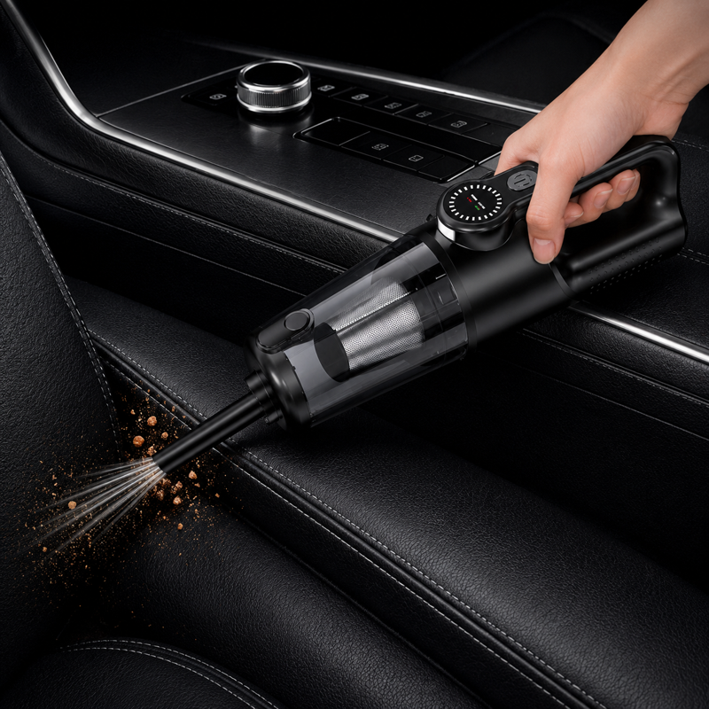 Aspirateur voiture long noir en utilisation dans habitacle